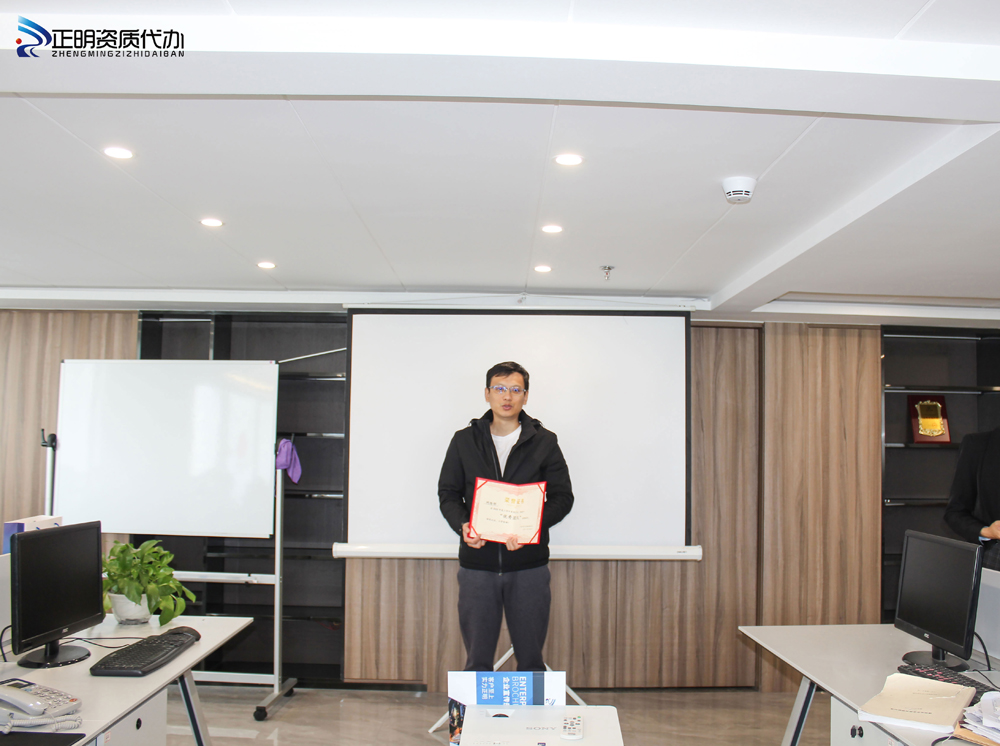 IMG_0045.jpg IMG_0045.jpg